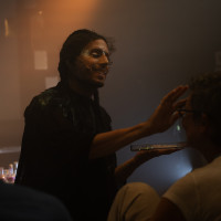 Shlomi Moto Wagner in the piece »Salvation«. © Victoria Mørck Madsen