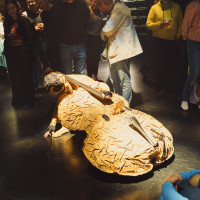 Alternative use of instruments was also seen in the performance Primal by artists Sól Ey and Ensemble Modelo62. © Spor Festival
