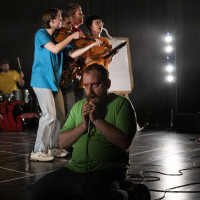 James Blacks forestilling »Mushroom« under Spor Festival. © Gorm Branderup