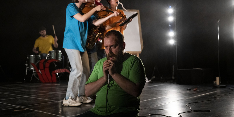 James Blacks forestilling »Mushroom« under Spor Festival. © Gorm Branderup James Blacks forestilling »Mushroom« under Spor Festival. © Gorm Branderup