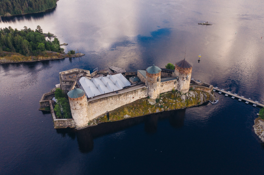 © Valtteri Hirvonen